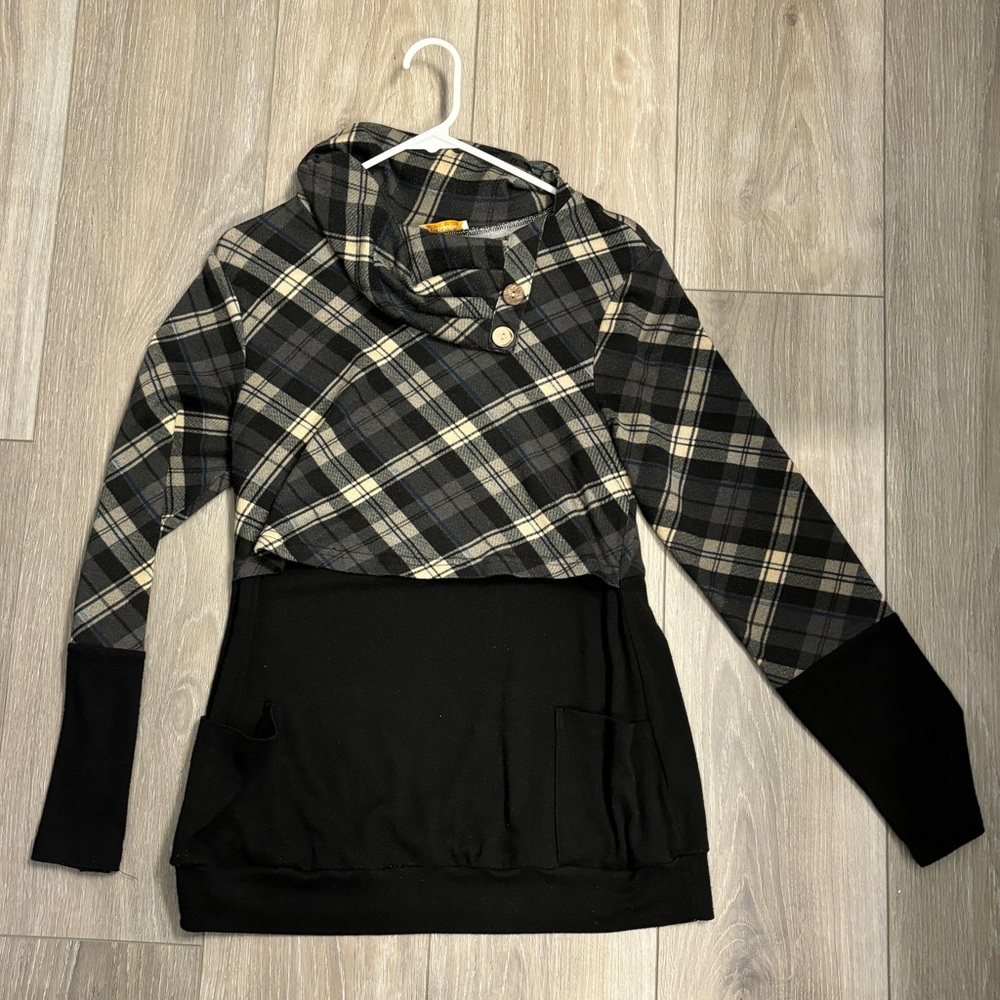 BAIKEA SMALL LONG SLEEVE NURSING SWEATER